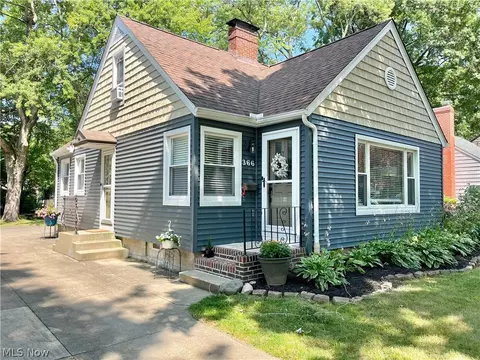 366 Highland Ave, Wadsworth, OH 44281