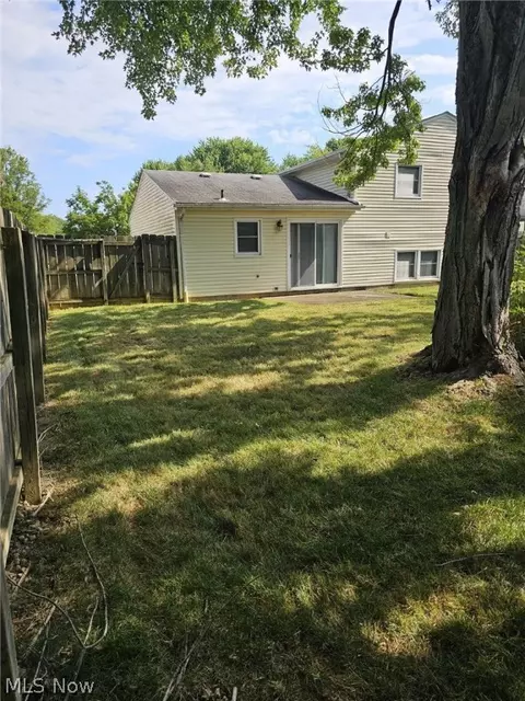 Exterior - 705 University Ave, Elyria, OH 44035 photo 3 of 4