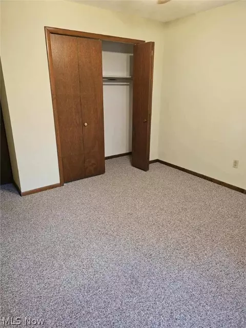 Bedroom - 705 University Ave, Elyria, OH 44035 photo 4 of 5