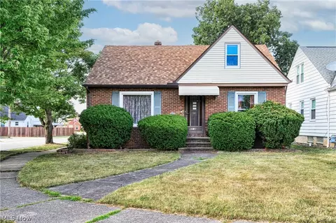 8208 Southington Dr, Parma, OH 44129
