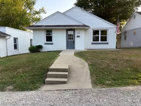 1508 Elm St, Cambridge, OH 43725