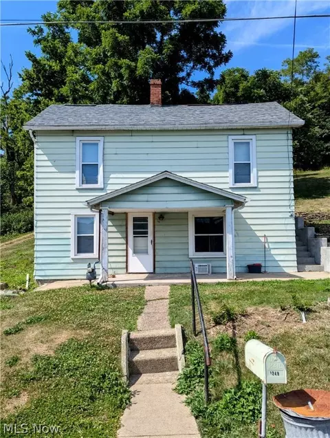 1249 High St, Bellaire, OH 43906