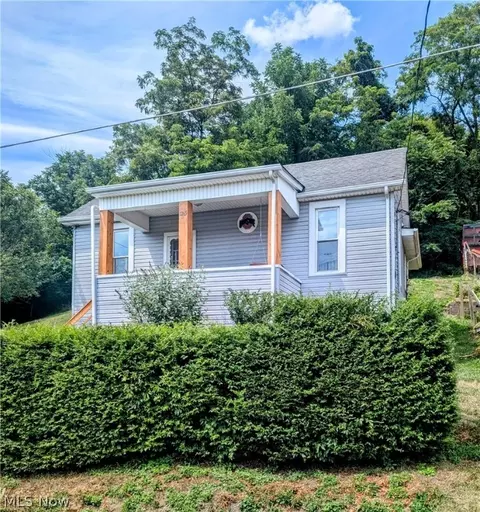 1265 High St, Bellaire, OH 43906