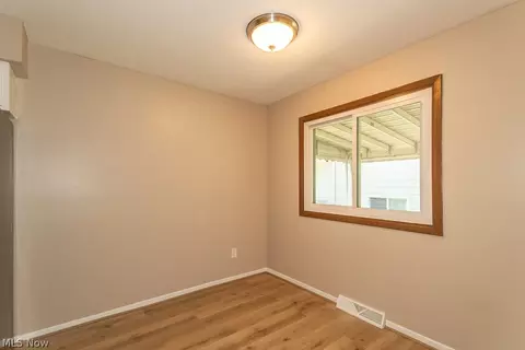282 E 310th St, Willowick, OH 44095 photo 13