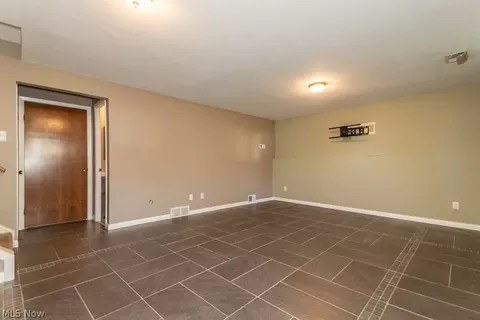 282 E 310th St, Willowick, OH 44095 photo 26