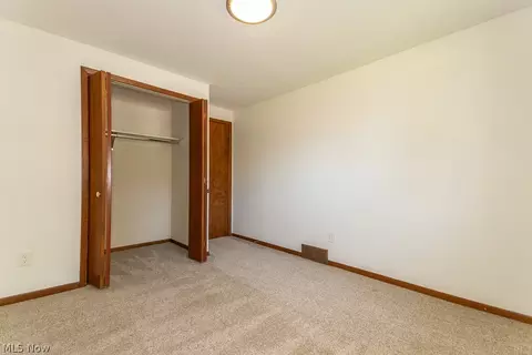 282 E 310th St, Willowick, OH 44095 photo 30