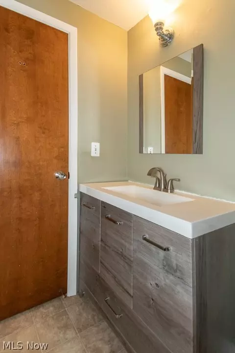 282 E 310th St, Willowick, OH 44095 photo 29