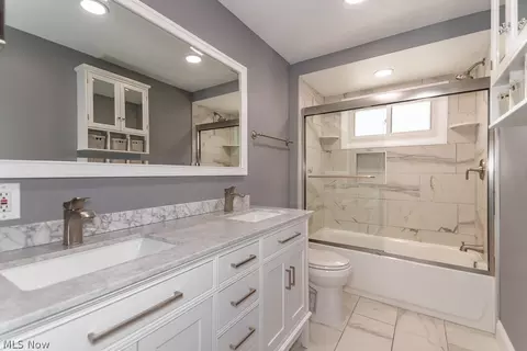 282 E 310th St, Willowick, OH 44095 photo 16