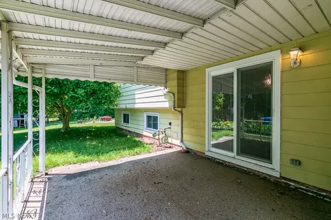 282 E 310th St, Willowick, OH 44095 photo 36