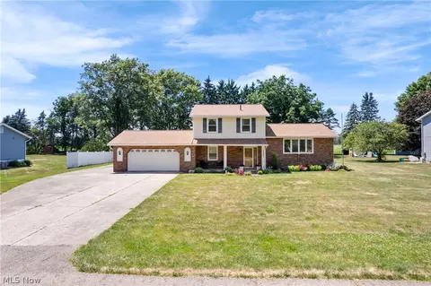 12001 Basswood Ave NW, Uniontown, OH 44685