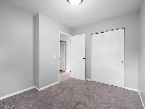 Bedroom - 327 Boston Ave, Elyria, OH 44035 photo 4 of 4