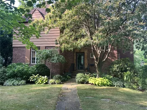 2223 Mount Vernon Blvd, Cleveland, OH 44112