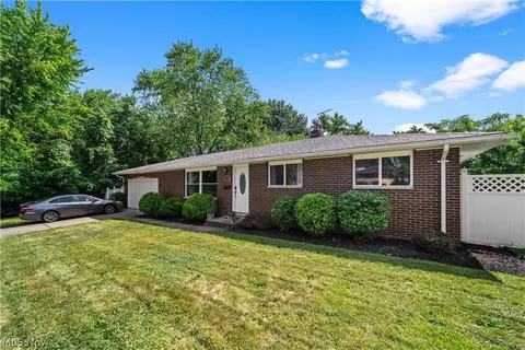 4725 Eric Ave, Cleveland, OH 44109