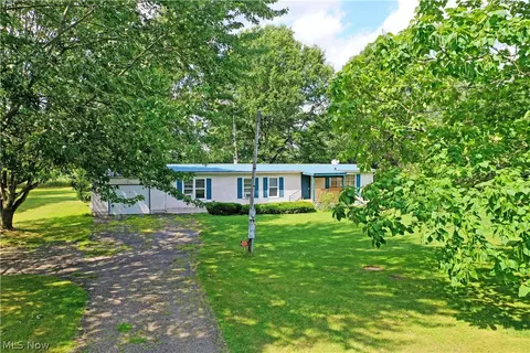 5793 Beach Smith Rd, Kinsman, OH 44428