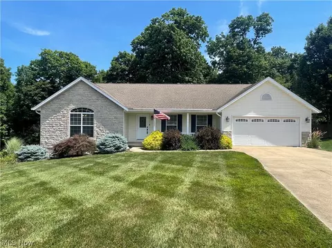 218 Ledges Drive Dr, Millersburg, OH 44654
