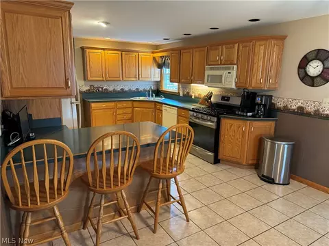 445 Melbourne Ave, Boardman, OH 44512 photo 6