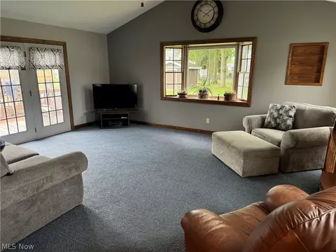 445 Melbourne Ave, Boardman, OH 44512 photo 5