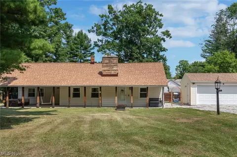29323 Luxona Ave, Wickliffe, OH 44092