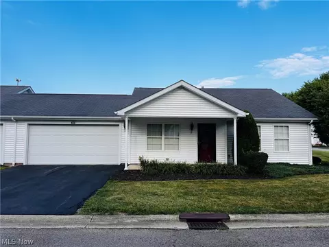 235 Nantucket Dr, Geneva, OH 44041