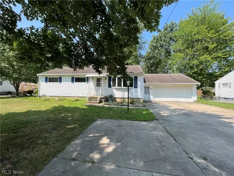 5799 Sarah Ave NW, Warren, OH 44483