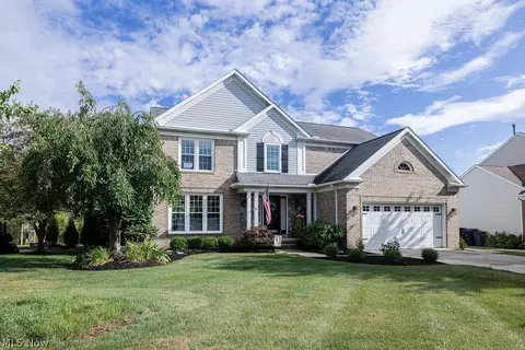 2890 Benjamin Dr, Brunswick, OH 44212