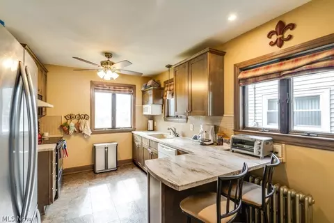 267 E 271st St, Euclid, OH 44132 photo 10