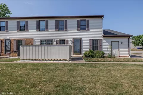 6494 Liberty Bell Dr #31A, Brook Park, OH 44142