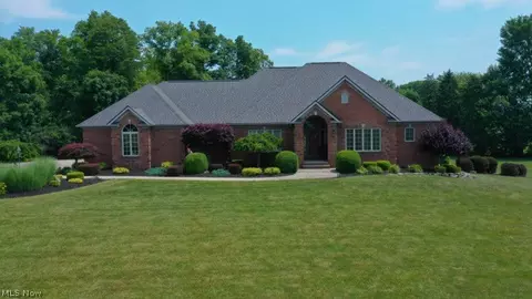 3003 Huntington Way, Aurora, OH 44202