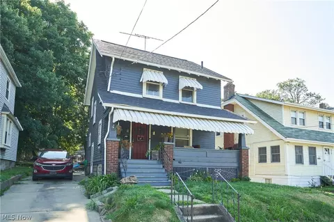 559 Lumiere St, Akron, OH 44306