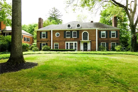 2720 Chesterton Rd, Shaker Heights, OH 44122