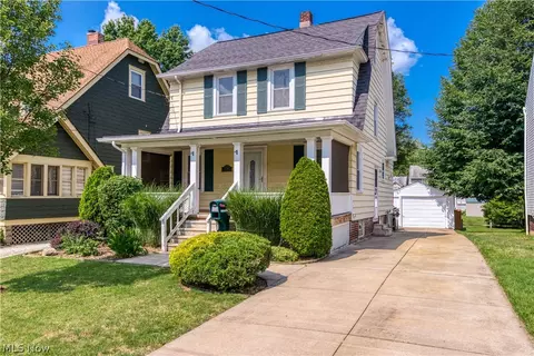 1768 11th St, Cuyahoga Falls, OH 44221