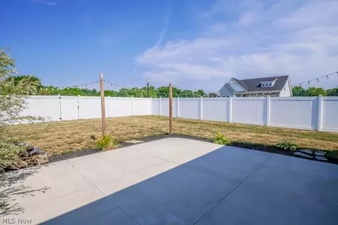 6841 Graceway Cir NE, Canton, OH 44721 photo 32