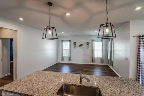 6841 Graceway Cir NE, Canton, OH 44721 photo 7
