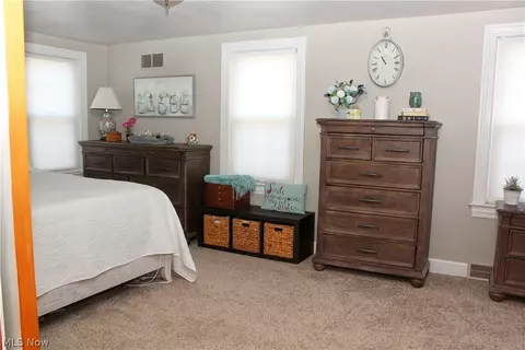 Bedroom - 331 Ewing Rd, Boardman, OH 44512 photo 3 of 6