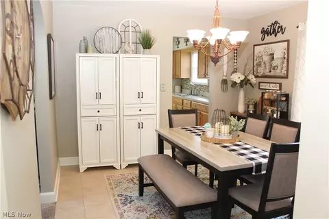Dining - 331 Ewing Rd, Boardman, OH 44512 photo 2 of 3