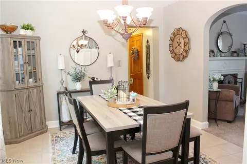 Dining - 331 Ewing Rd, Boardman, OH 44512 photo 3 of 3