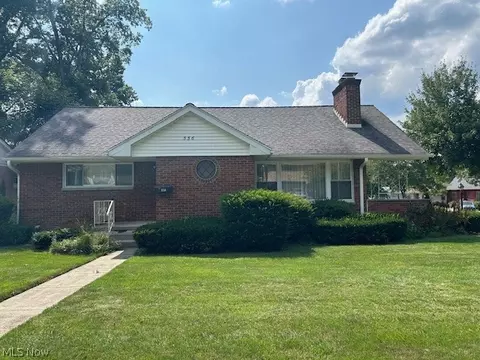 556 Reynolds Ave, Akron, OH 44313