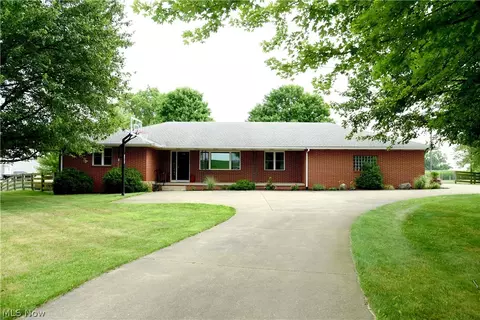 5531 Chippewa Rd, Orrville, OH 44667