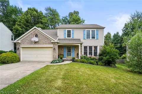 2132 Demi Dr, Twinsburg, OH 44087