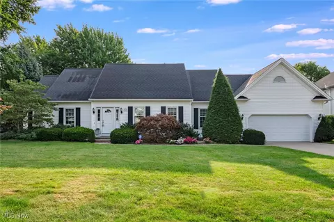 369 Regatta Dr, Avon Lake, OH 44012