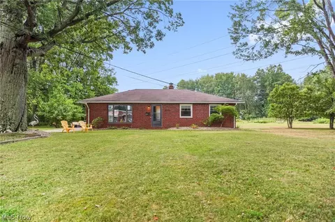 26457 Bagley Rd, Olmsted Falls, OH 44138
