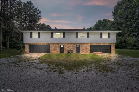 5224-5226 S Main St, New Franklin, OH 44319