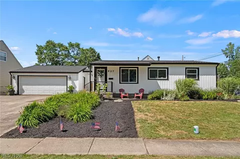 927 Hancock Ave, Akron, OH 44314
