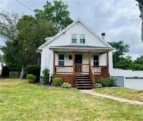 1041 Two Ridge Rd, Wintersville, OH 43953