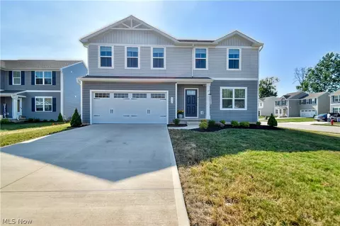 112 Cassesse Ct, Eastlake, OH 44095
