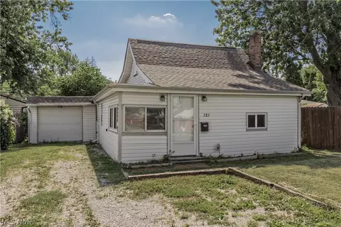 785 E 348th St, Eastlake, OH 44095