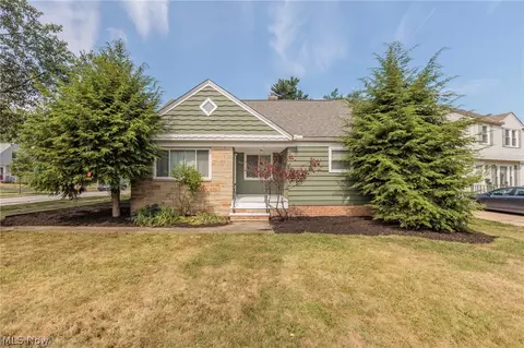 1284 Argonne Rd, South Euclid, OH 44121
