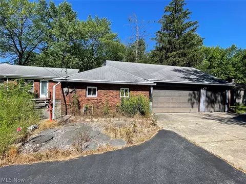 26364 Royalton Rd, Columbia Station, OH 44028