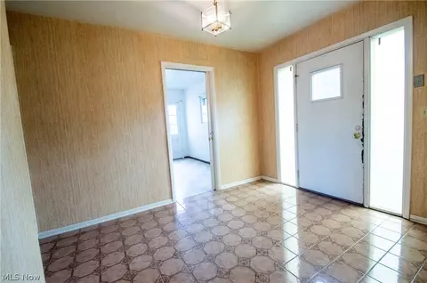 2675 Alan Dr, Willoughby Hills, OH 44092 photo 17