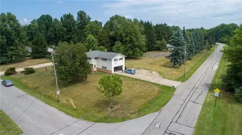 2675 Alan Dr, Willoughby Hills, OH 44092 photo 6